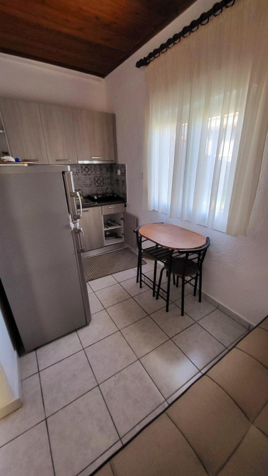 Housebutterfly Appartement Toroni Kamer foto